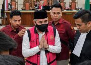Mantan Bupati Pesawaran Divonis 8 Tahun Penjara, Hakim Nyatakan Terbukti Korupsi SPAM dan TPPU